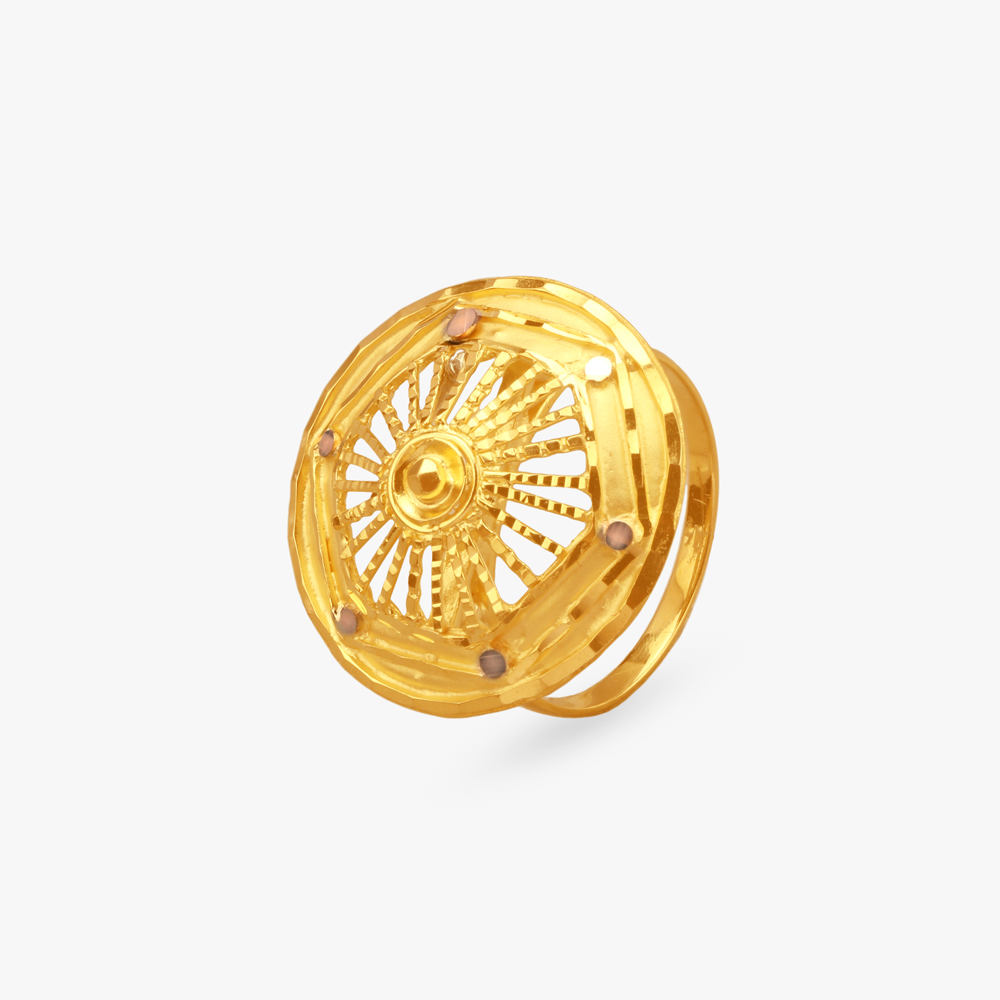 Sunburst Splendor Gold Finger Ring