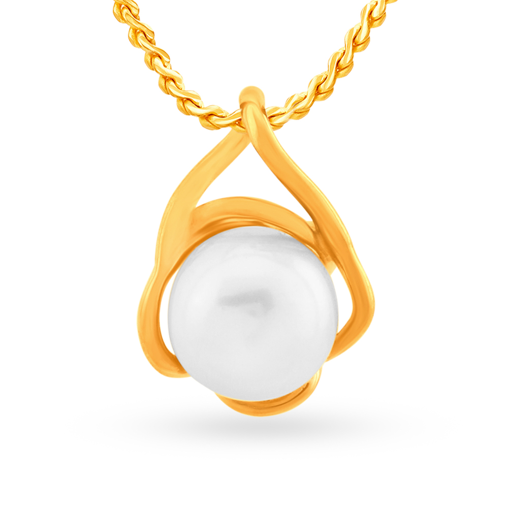

Floral Pearly Gold Pendant