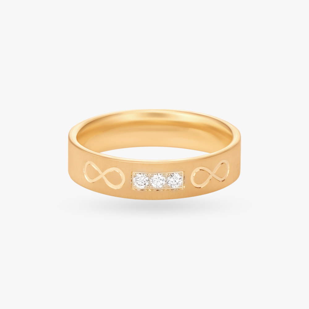 

Chic Brushed Diamond Finger Ring