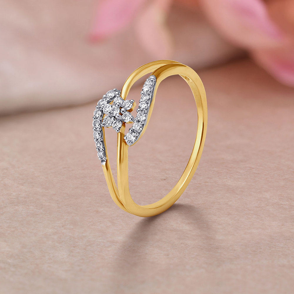 

Exquisite 18 Karat Yellow Gold And Diamond Floral Ring