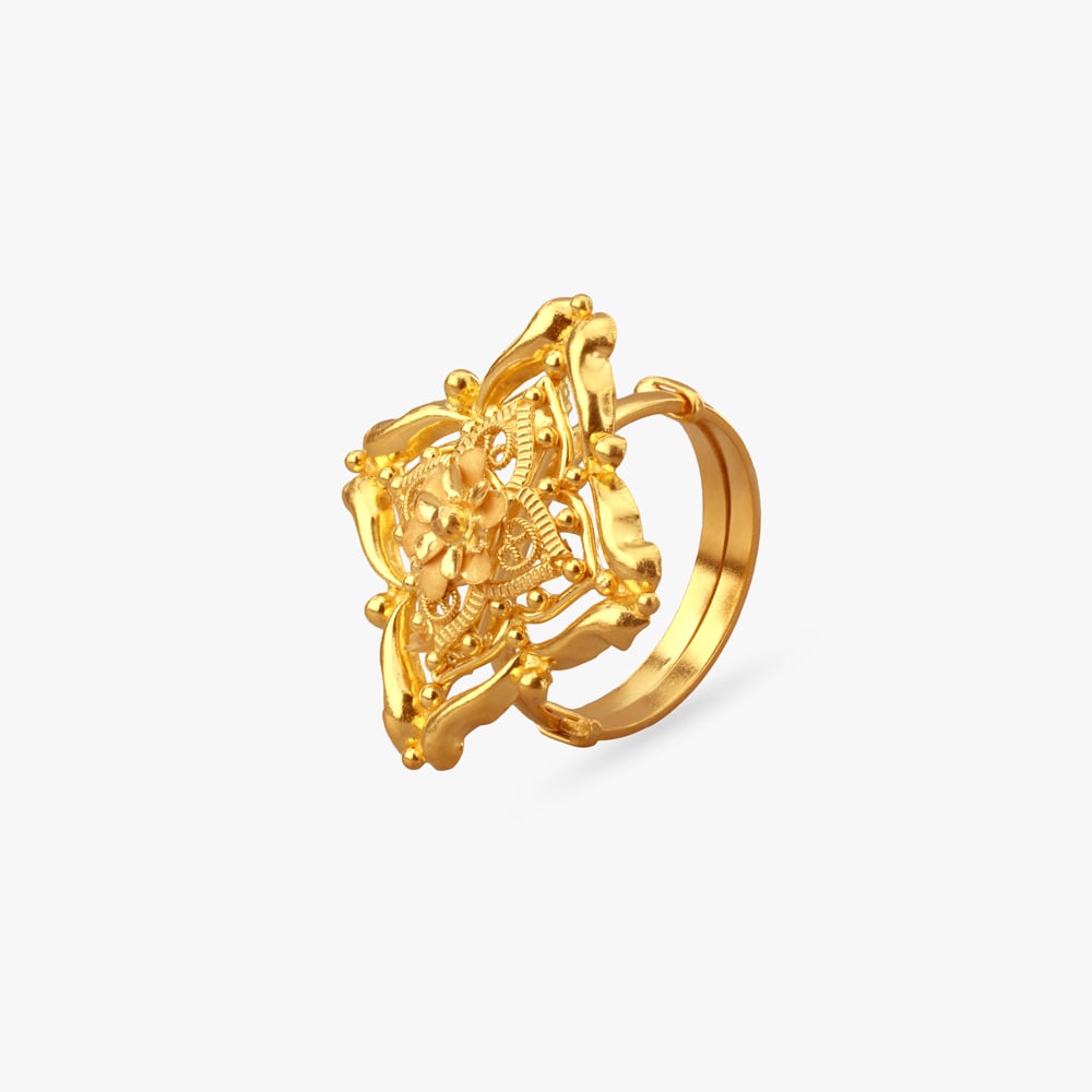 Graceful Heritage Gold Ring