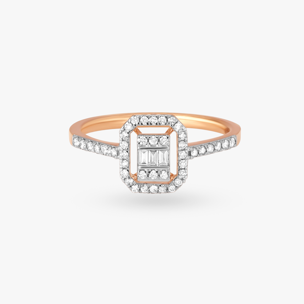 

Grandiose Diamond Finger Ring