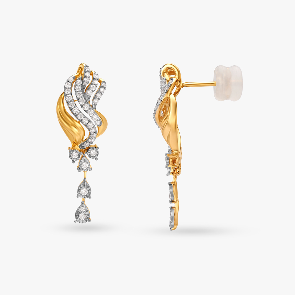 

Timeless Glamor Diamond Drop Earrings