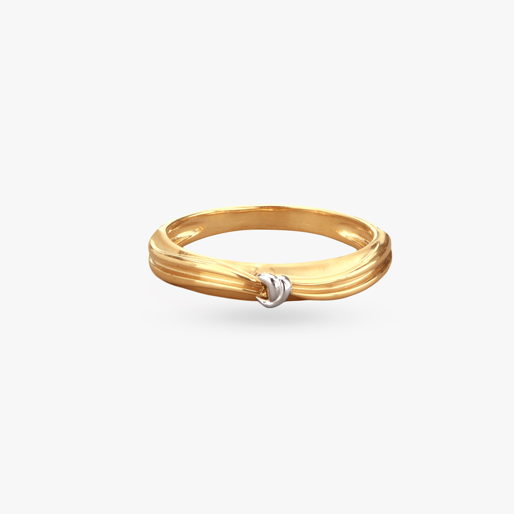 

Ribbon Twist Gold Finger Ring