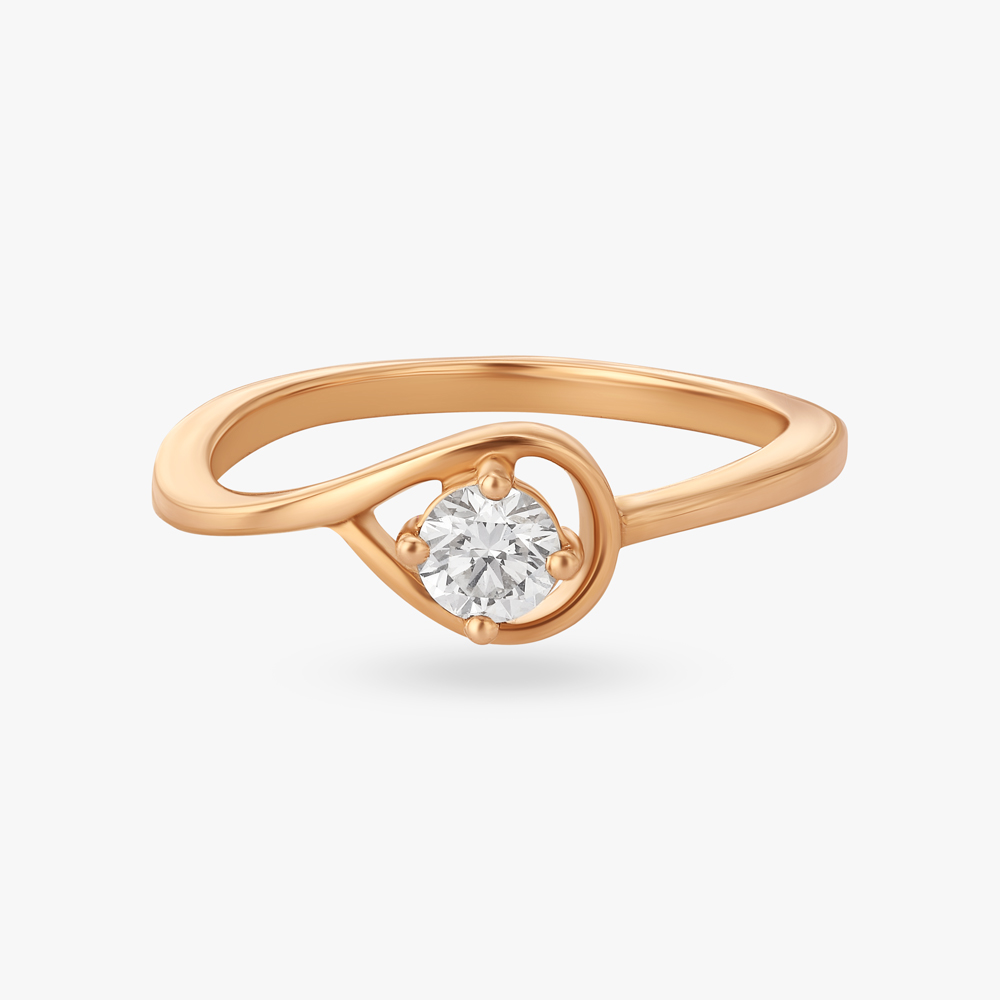 

Sculptural Diamond Finger Ring