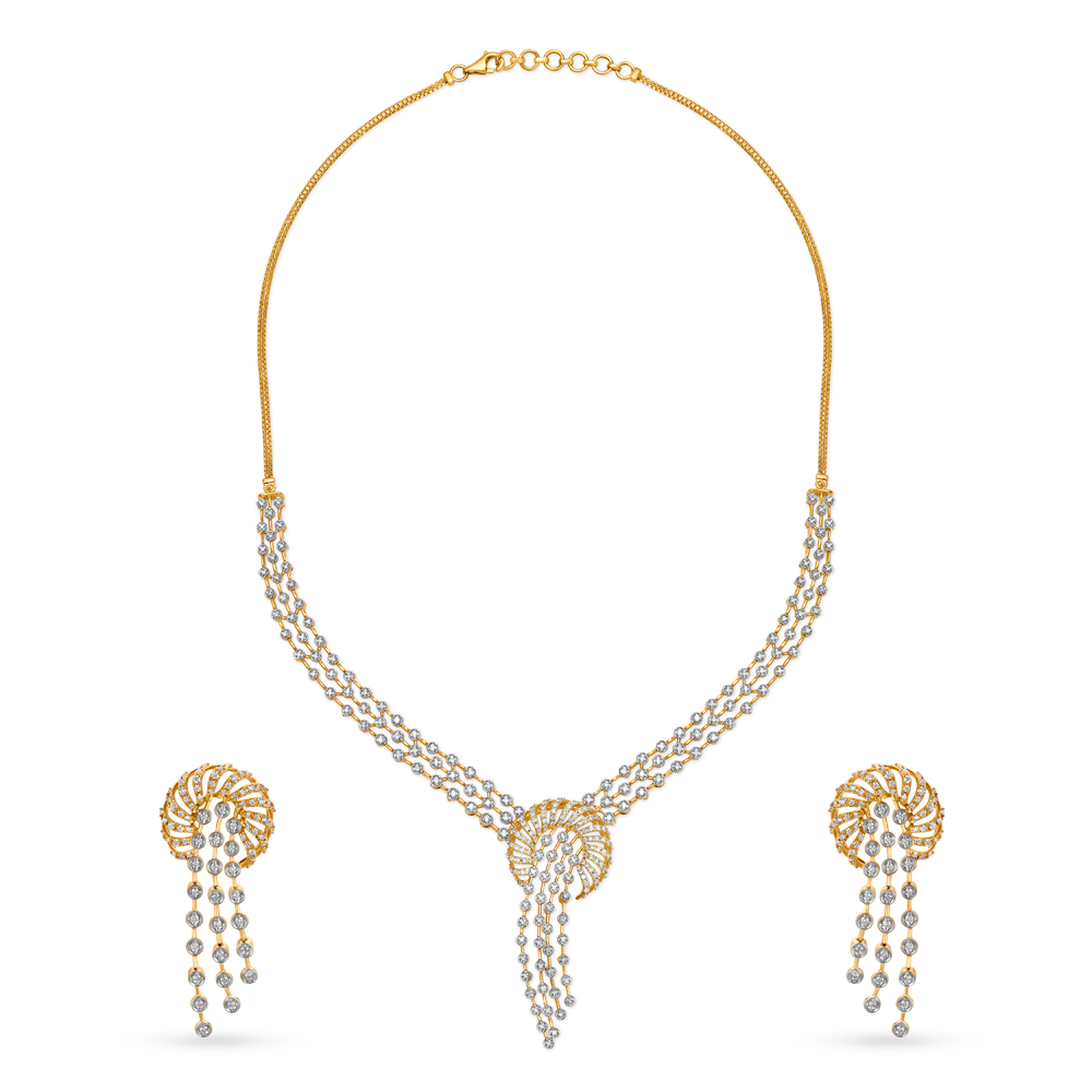 Glamorous Diamond Necklace Set