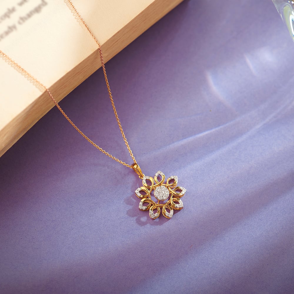 Vintage Spark Diamond Pendant