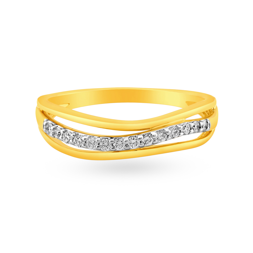 

Charming 18 Karat Yellow Gold And Diamond Finger Ring