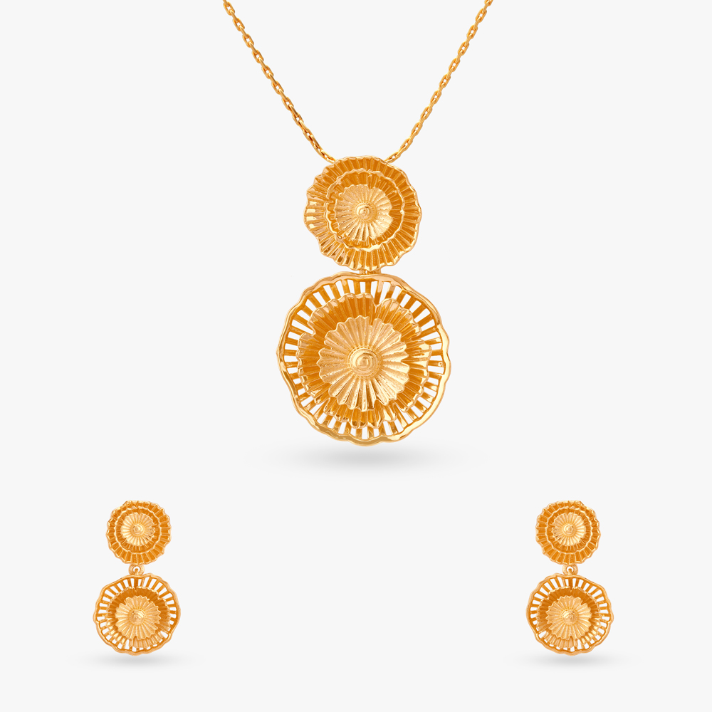 Majestic Marigold Gold Pendant and Earrings Set