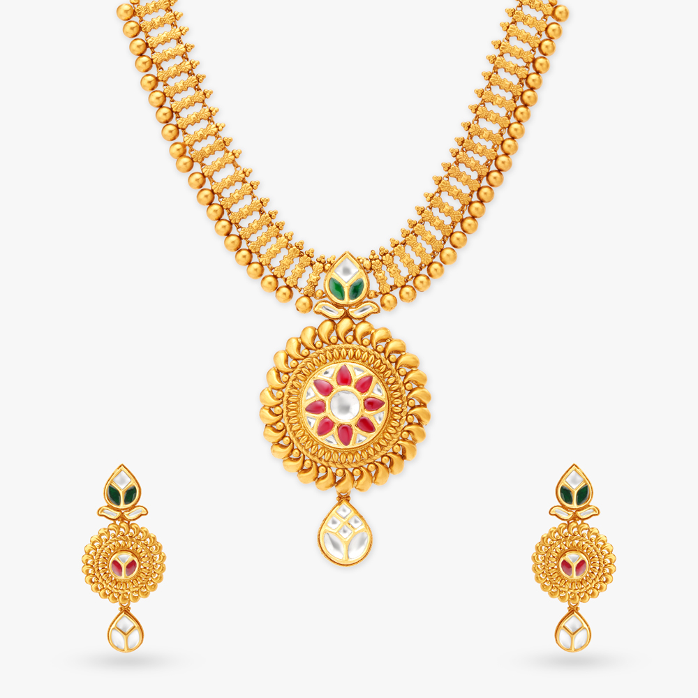 

Vintage Gold Necklace Set