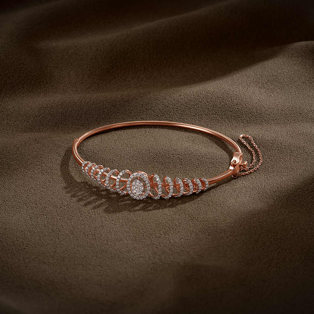 Luxe Curves Diamond Bangle