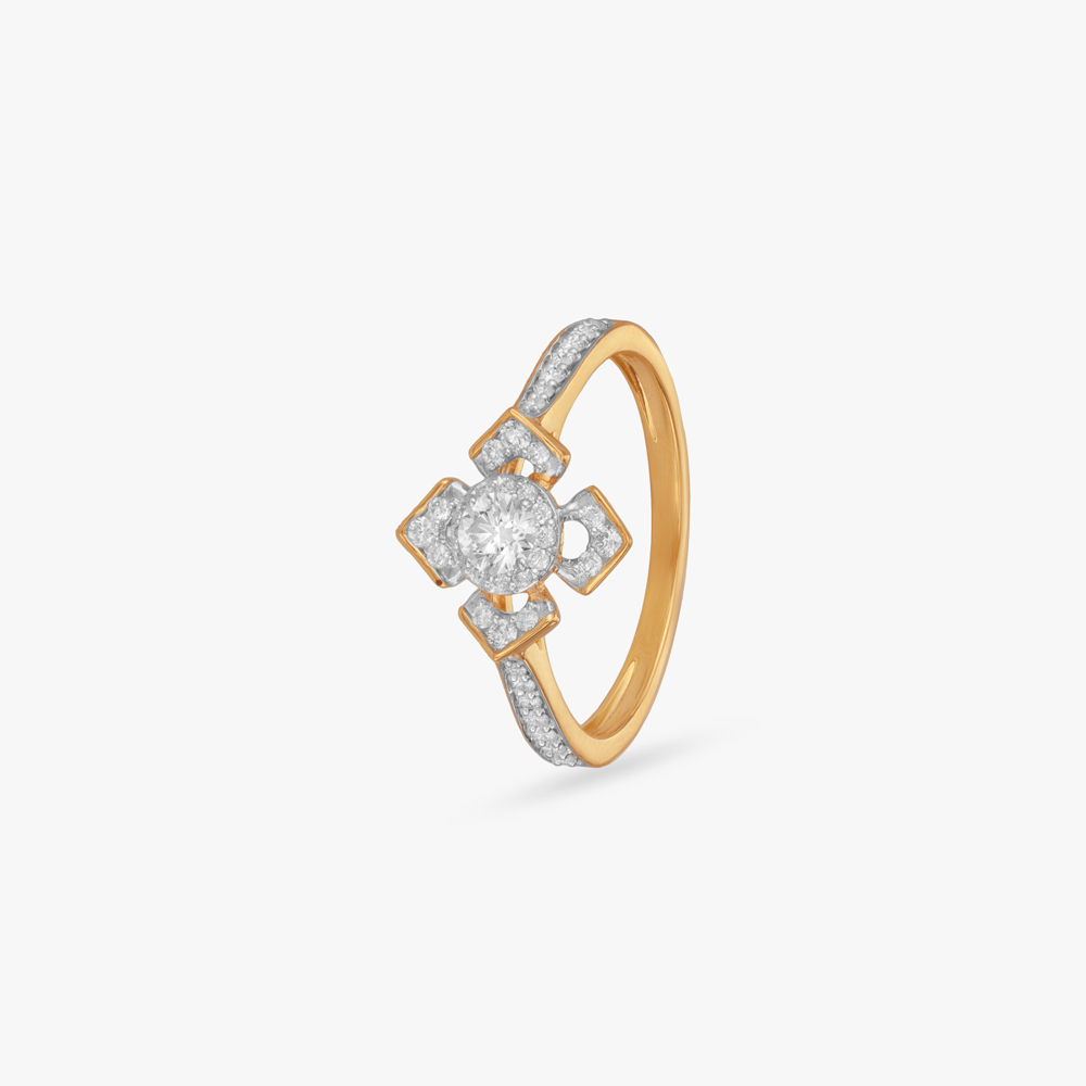 Regal Glint Diamond Finger Ring