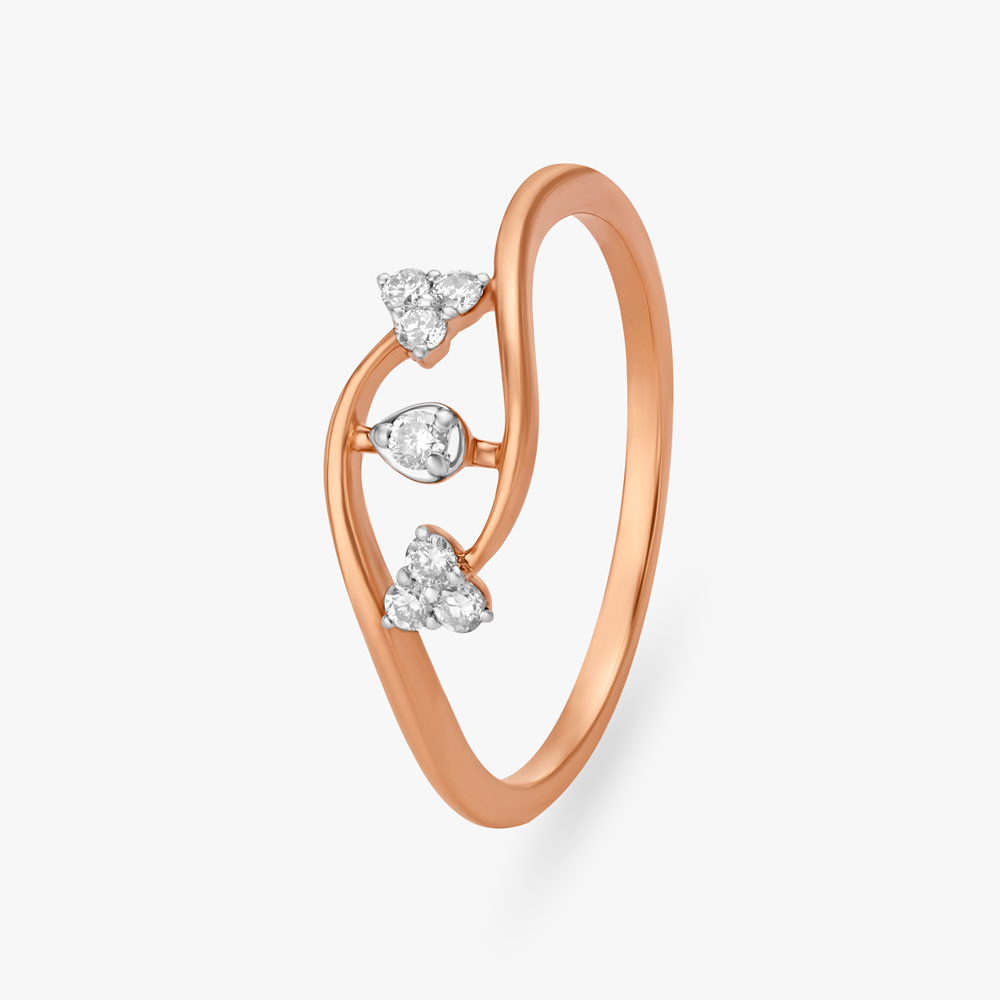 Wavy Wink Diamond Ring