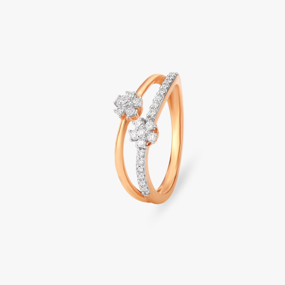 Pretty Floral Diamond Finger Ring