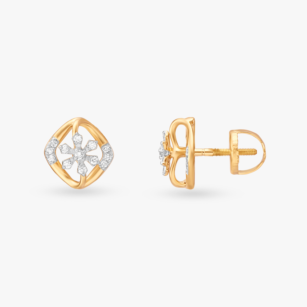 

Elegant Diamond Stud Earrings