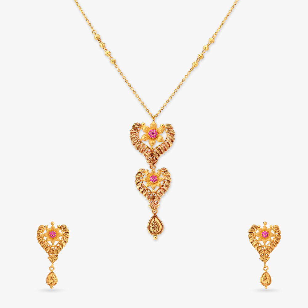 Abstract Gold Pendant with Chain and Earrings Set