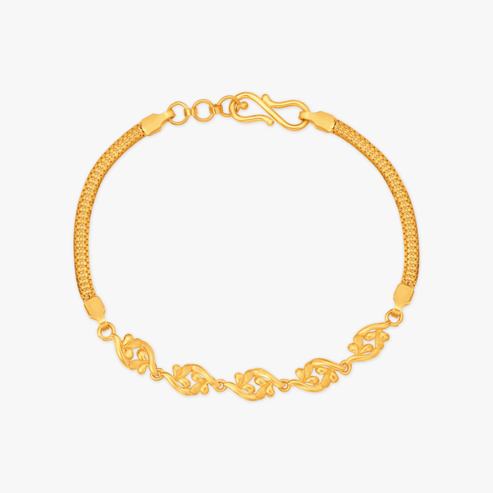 

Nature-Inspired Gold Bracelet