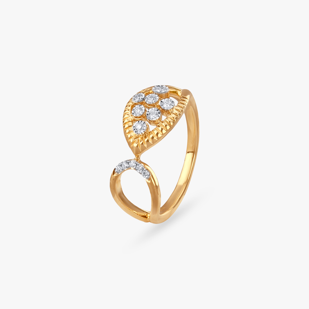 Loop Glimmer Diamond Ring