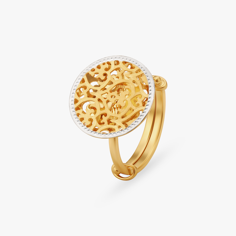 

Larger Than Life Finger Ring