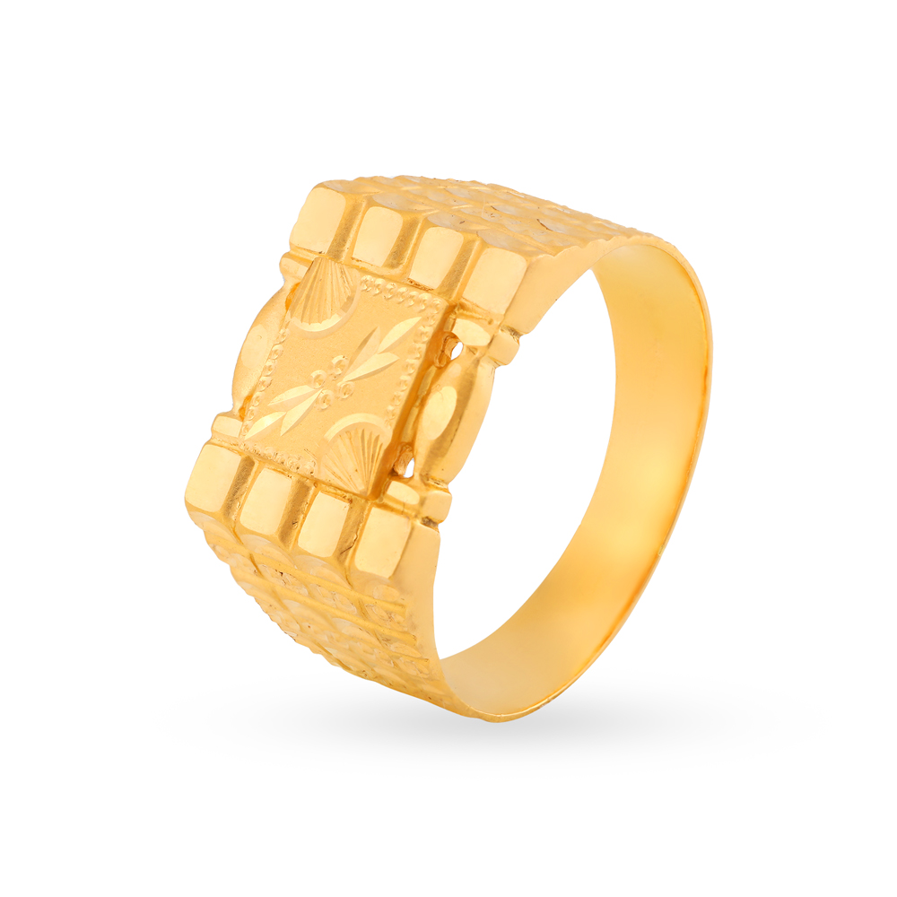 Dazzling 22 Karat Yellow Gold Grid Pattern Finger Ring