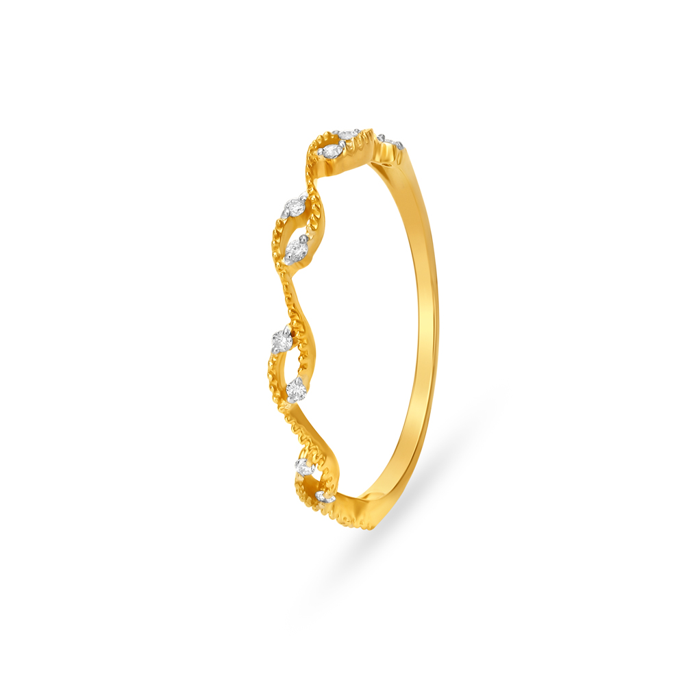 Wavy Elegant Gold and Diamond Finger Ring