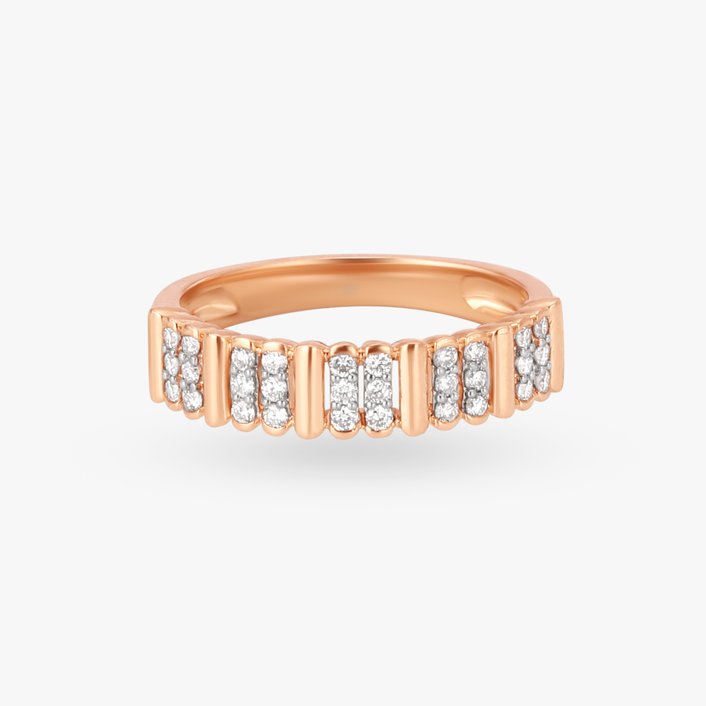 

Magnanimous Diamond Finger Ring