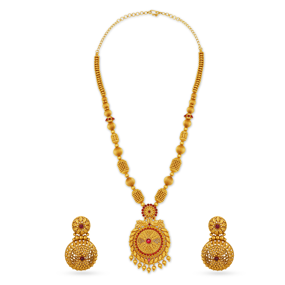 

Majestic Radiant Gold Necklace Set