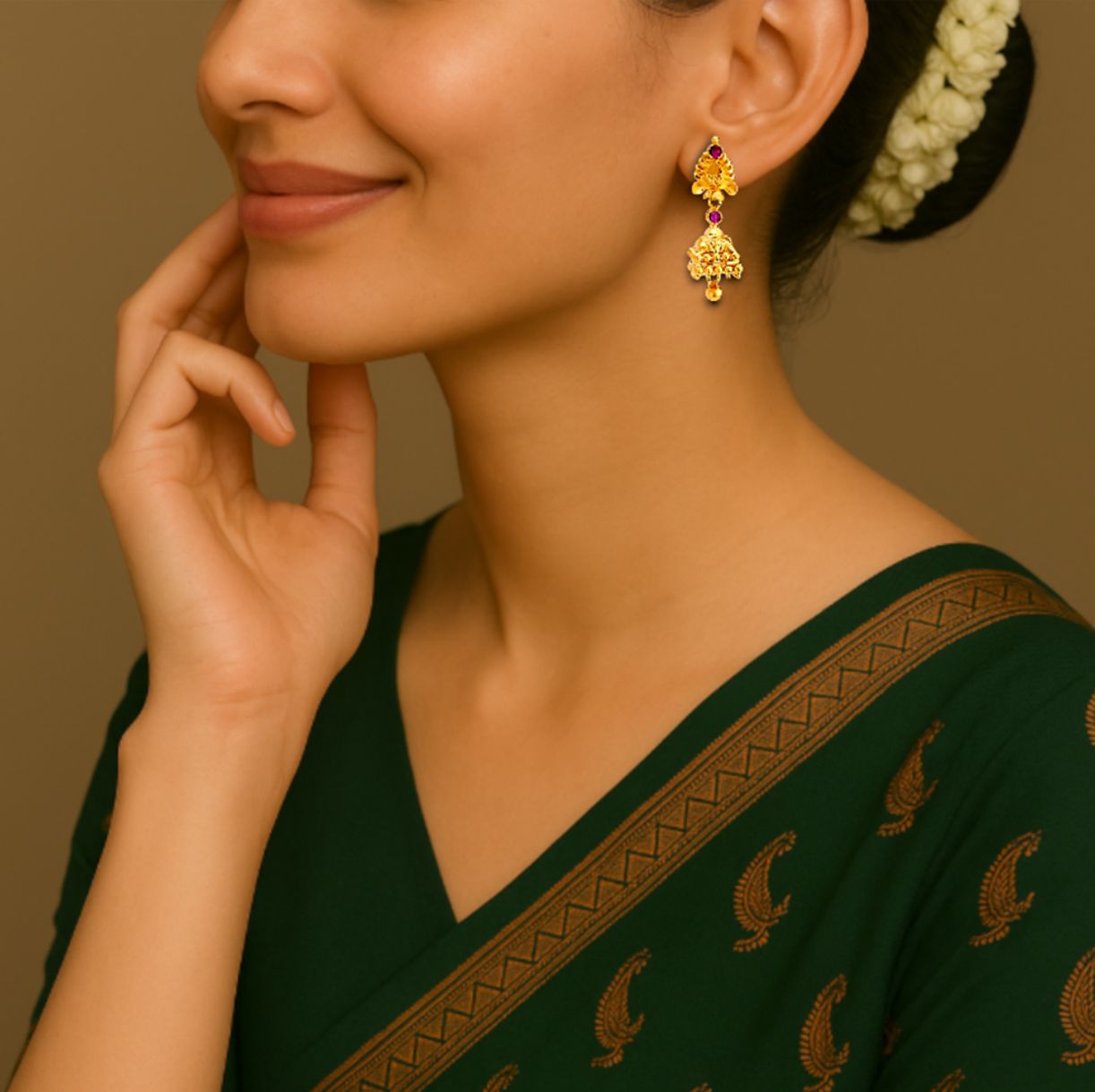 

Bell-Shaped Gold Jhumka Earrings