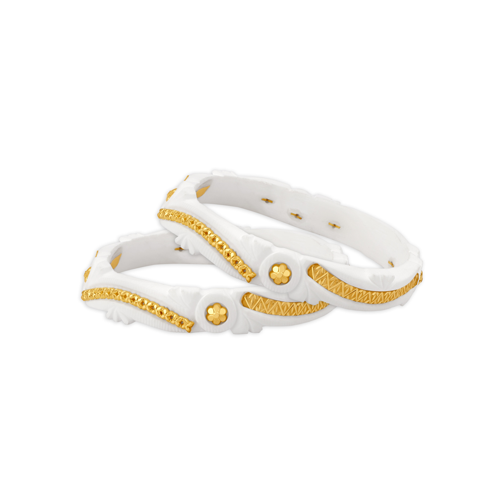 Graceful Gold Bangle