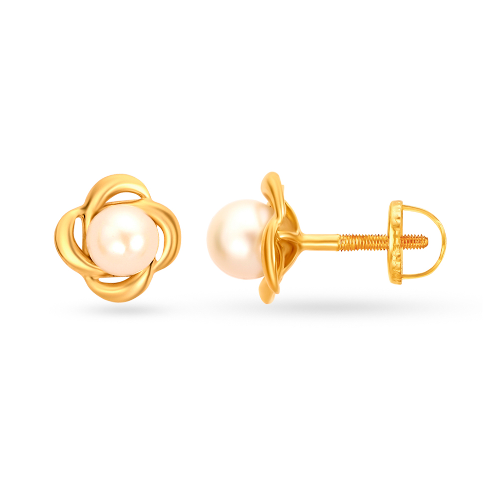 

Riona Pearl Stud Earrings