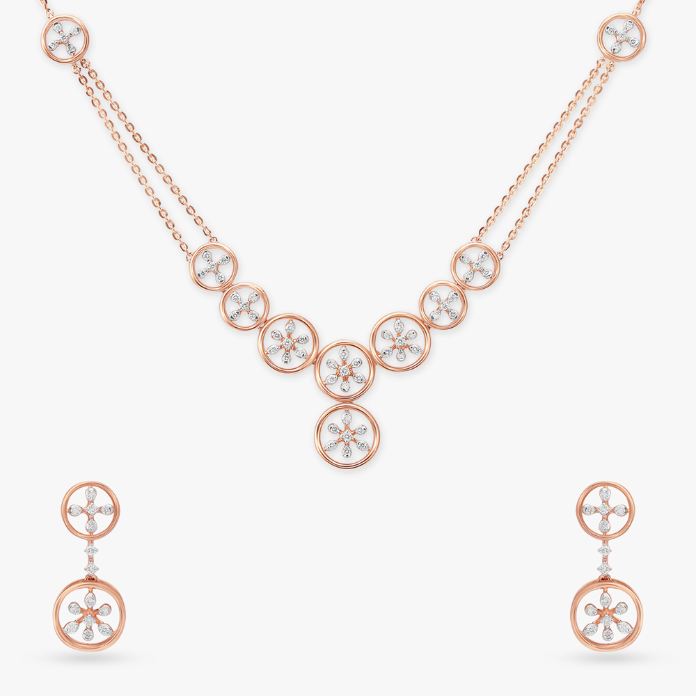Shimmering Minimal Diamond Necklace Set