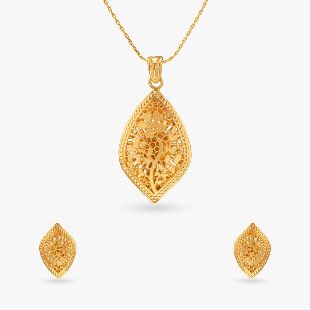 Aura Gold Pendant and Earrings Set