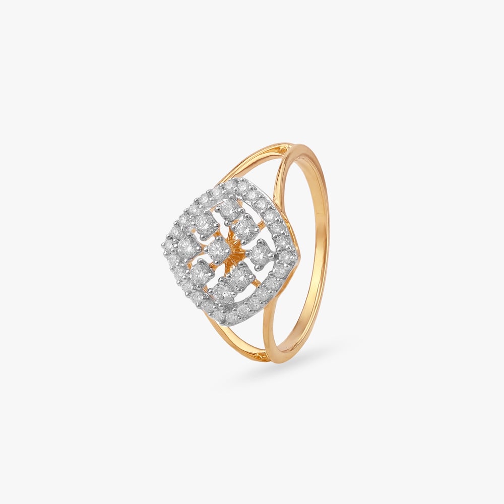 Crowned Lattice Diamond Ring