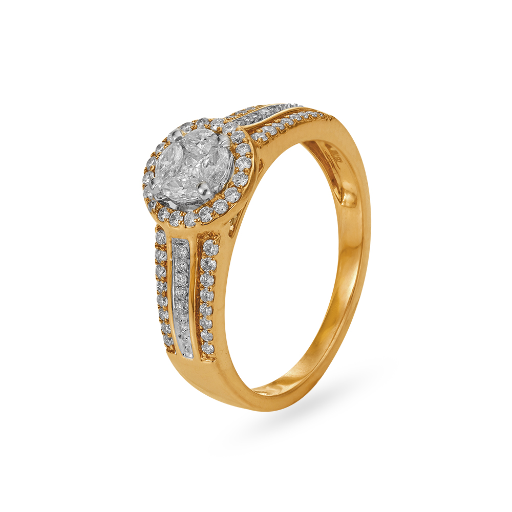 

Glimmering 18 Karat Yellow Gold And Diamond Finger Ring