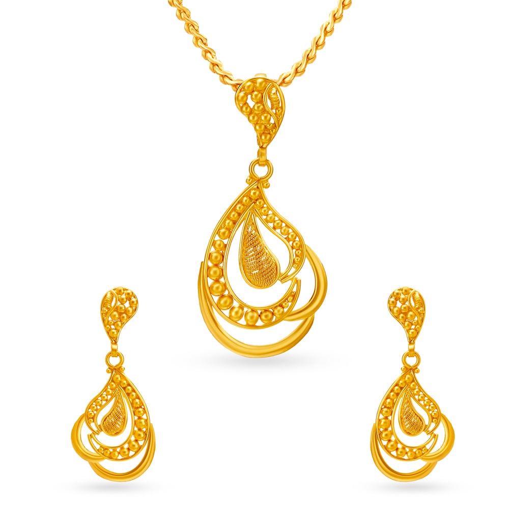 Traditional Paisley Gold Pendant and Earrings Set