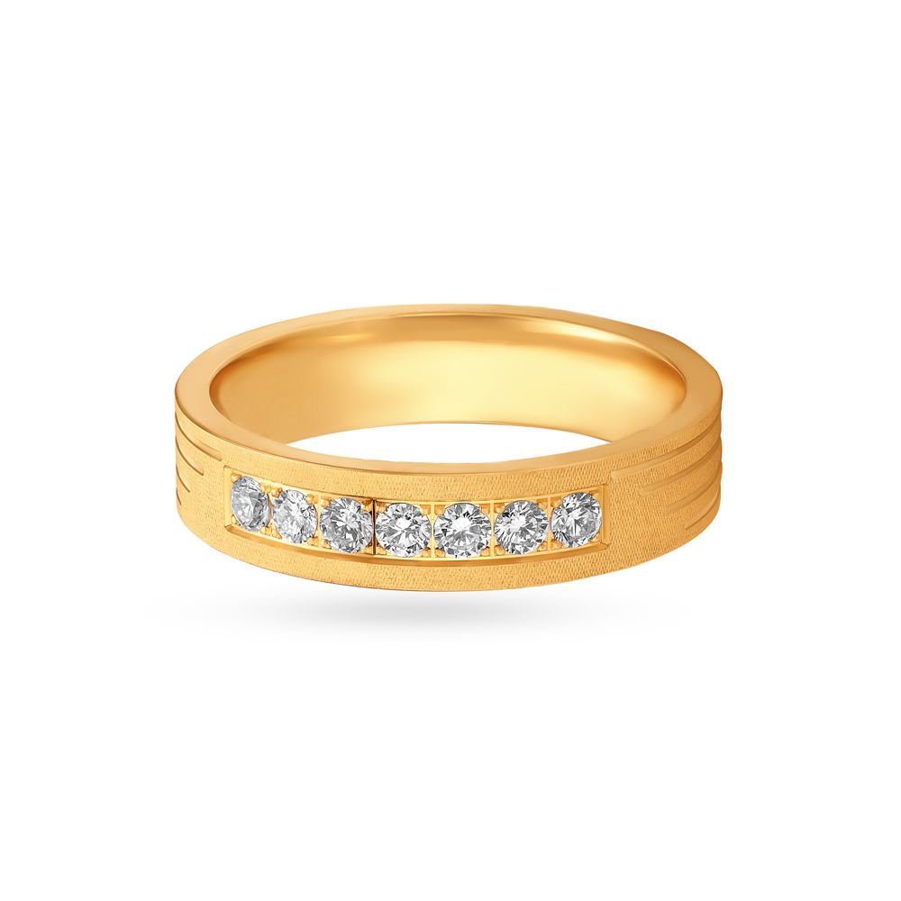 

Classic Diamond Finger Ring