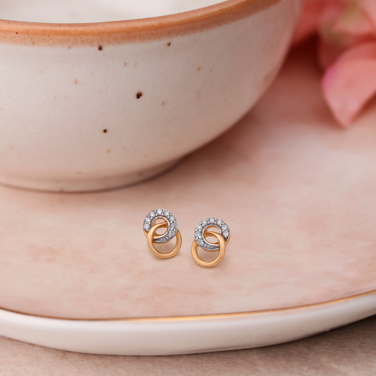 Stylish Traditional Diamond Stud Earrings