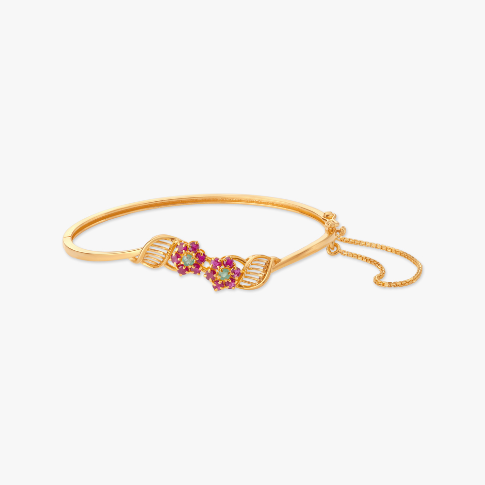 Peppy Bloom Gold Bangle