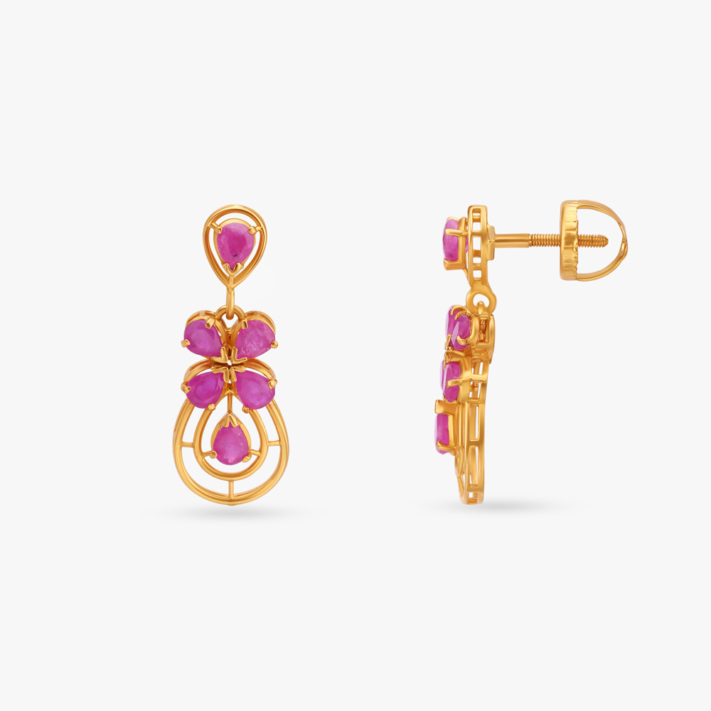 

Elegant Gold Drop Earrings