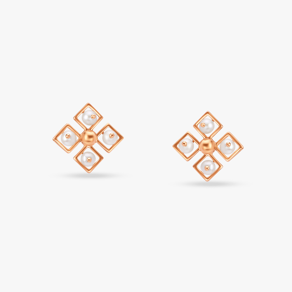 Cluster Pearl Stud Earrings