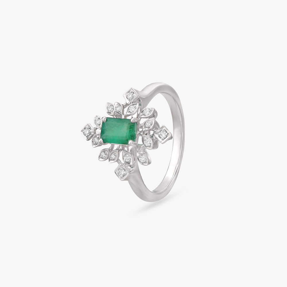 Snowburst Crown Diamond Ring