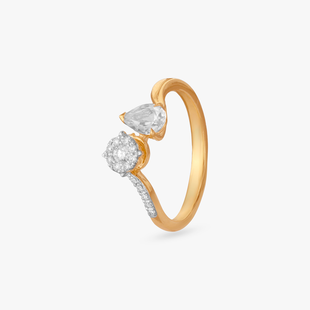 Gleaming Twin Diamond Finger Ring