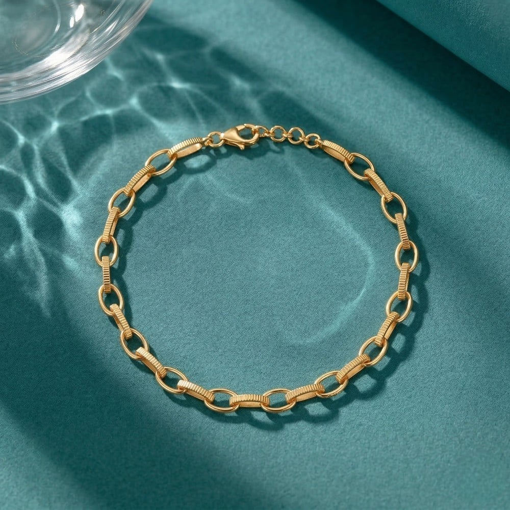 Textured Loop Gold Bracelet