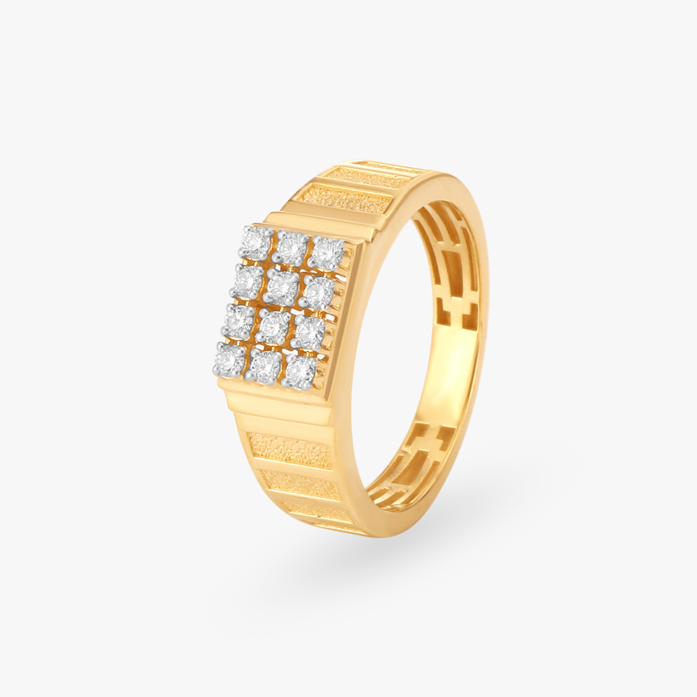 Royal Majesty Diamond Finger Ring