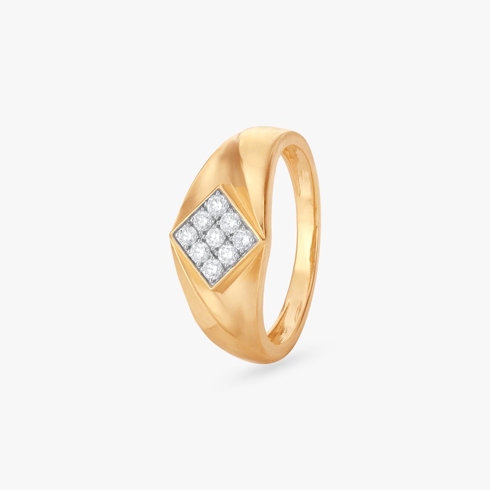 Sharp Regal Diamond Finger Ring for Men