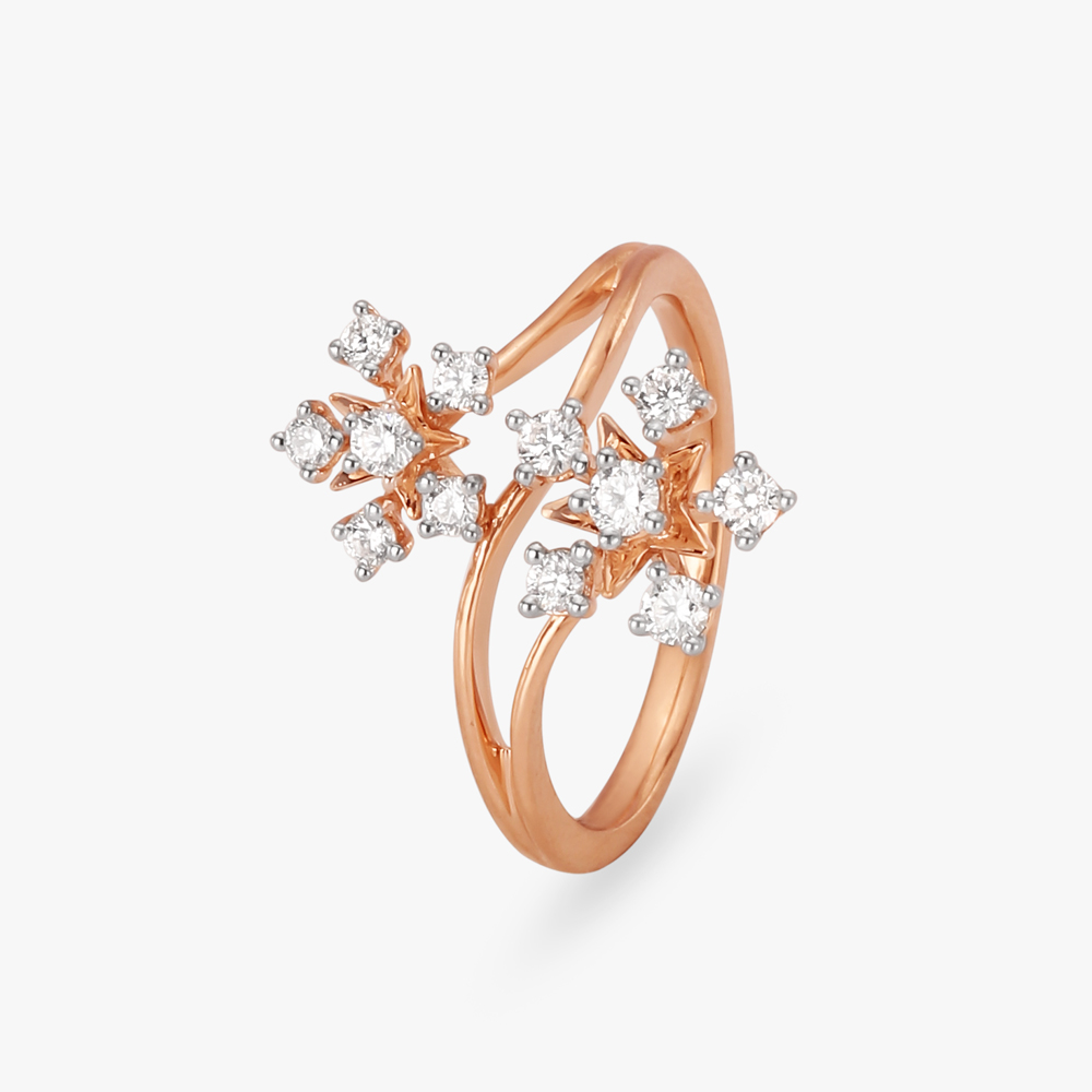 

Bedazzling Diamond Finger Ring
