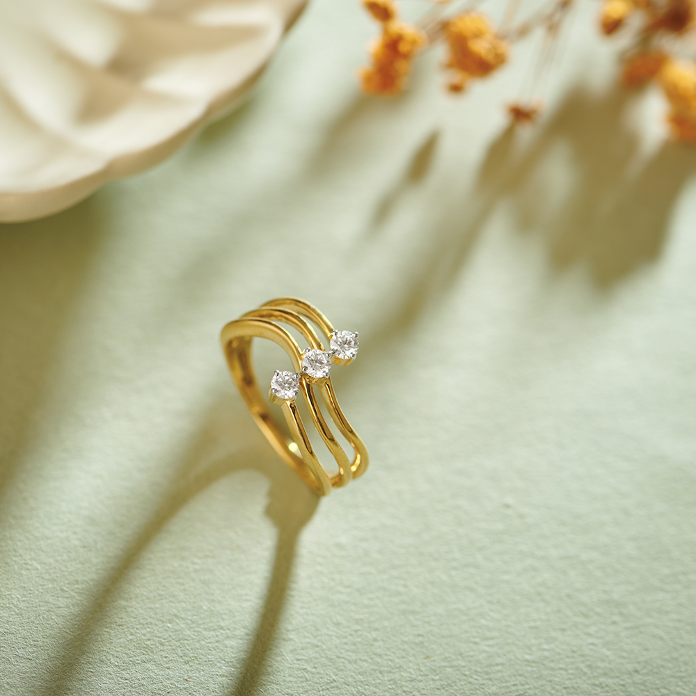 Triple Diamond Finger Ring