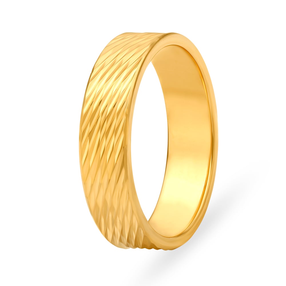 

Enticing Textured Gold Ring for Men