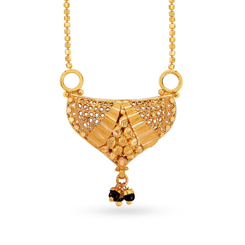 Exquisite Traditional Filigree Gold Mangalsutra Pendant