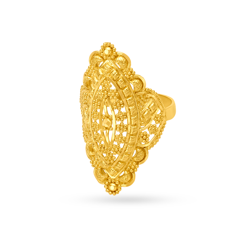 

Antique Oval Gold Finger Ring